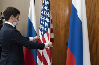 Επιβεβαιώνει η Μόσχα: Εκπρόσωποι των ΗΠΑ και της Ρωσίας συναντήθηκαν στην Κωνσταντινούπολη