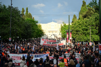 «Βούλιαξε» η πλατεία Συντάγματος στο συλλαλητήριο για τη ΛΑΡΚΟ - Παρών ο Στ. Κασσελάκης (Εικόνες)