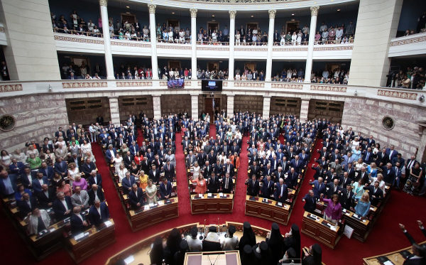 Η χωροταξία της νέας Βουλής: Στα «ορεινά» οι ακροδεξιοί, πίσω από τον ΣΥΡΙΖΑ οι Σπαρτιάτες, τα απρόοπτα (εικόνες)