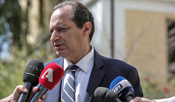 Βόμβες Σπίρτζη: Δεν θα ψηφίσω για νέο πρόεδρο – Συστημικά ΜΜΕ στήριξαν υποψηφίους του ΣΥΡΙΖΑ