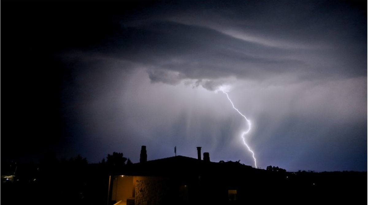 Κλέαρχος Μαρουσάκης: Προειδοποίηση για επικίνδυνες καταιγίδες - Τι θα γίνει στην Αττική