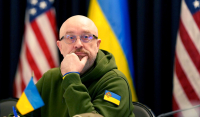Ο υπουργός Άμυνας της Ουκρανίας ύποπτος για διαφθορά - Έκλεβε από τις προμήθειες του στρατού