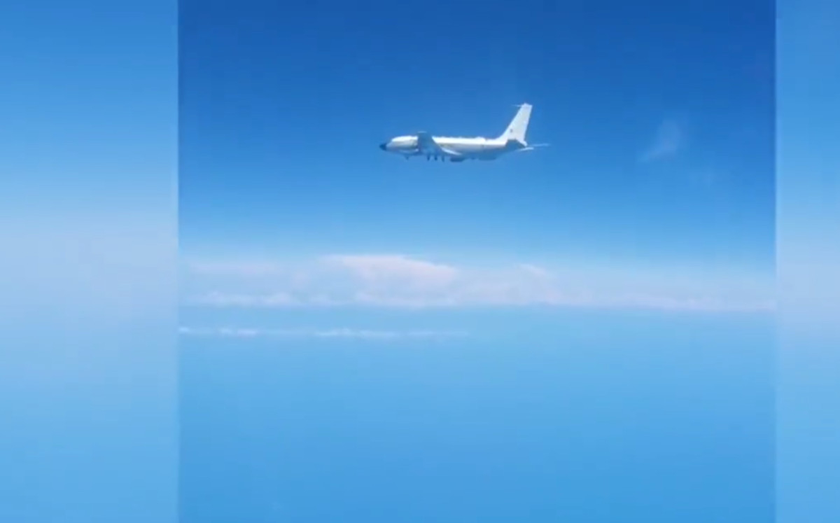 Ρωσία: Δύο μαχητικά Su-27 αναχαίτισαν βρετανικά στρατιωτικά αεροσκάφη πάνω από τη Μαύρη Θάλασσα