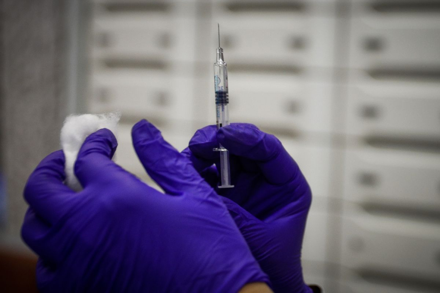 Βγήκε η απόφαση: Εμβόλιο γρίπης δωρεάν, χωρίς συνταγή - Ποιοι κάνουν