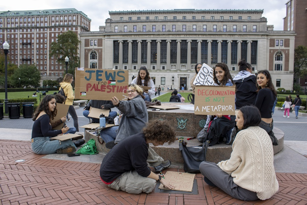 Columbia: Αναστέλλει τη λειτουργία φοιτητικών συλλόγων που κάλεσαν για κατάπαυση του πυρός στη Μ. Ανατολή