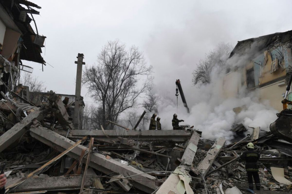 Ουκρανία: Ελικόπτερο συνετρίβη σε κτήριο που στεγάζεται παιδικός σταθμός – Βίντεο ντοκουμέντο