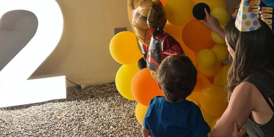 Έφη Αχτσιόγλου: Γιόρτασε τα 2α γενέθλια του γιου της - Δείτε φωτογραφίες