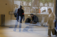 Παρίσι: Έφοδος στα γραφεία της McKinsey και του κόμματος του Μακρόν