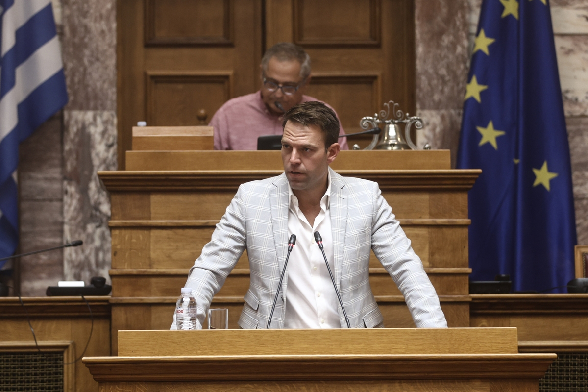 «Ομπρέλα» κατά Κασσελάκη: Προσωπικές απόψεις όσα είπε στον ΣΕΒ - Δεν ωφελήθηκε στις εκλογές ο ΣΥΡΙΖΑ