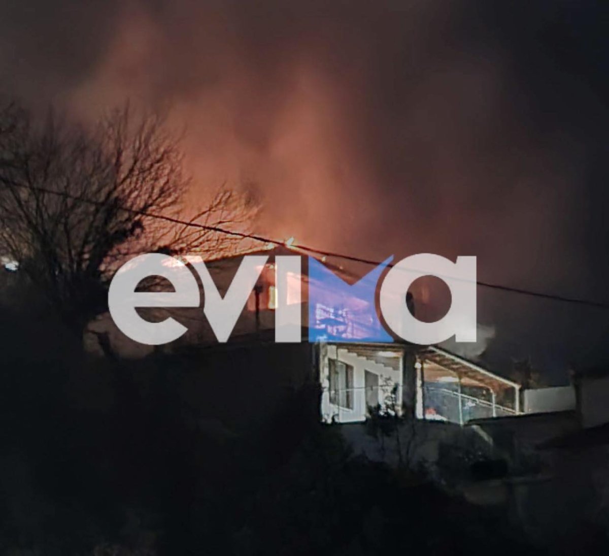 Φωτιά στην Κύμη Ευβοίας: Κάηκε το σπίτι του πρώην δημάρχου