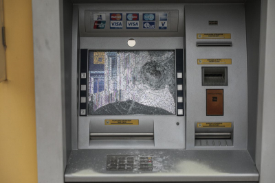 Καταδρομική επίθεση σε τράπεζα στην Κυψέλη