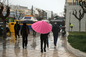 Δύο αλλαγές του καιρού μέχρι την Κυριακή – Πότε θα βρέξει στην Αθήνα