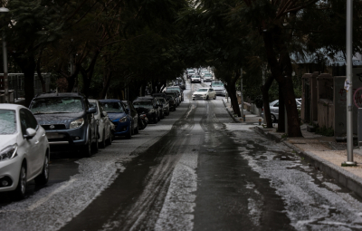 Κακοκαιρία «Ελπίδα»: Δεύτερο κύμα με ισχυρές χιονοπτώσεις - «Αποφύγετε τις μετακινήσεις για 48 ώρες»