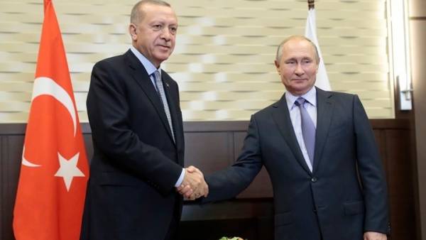 Συμφωνία Πούτιν - Ερντογάν για κοινές περιπολίες στη βόρεια Συρία - Παράταση της κατάπαυσης του πυρός