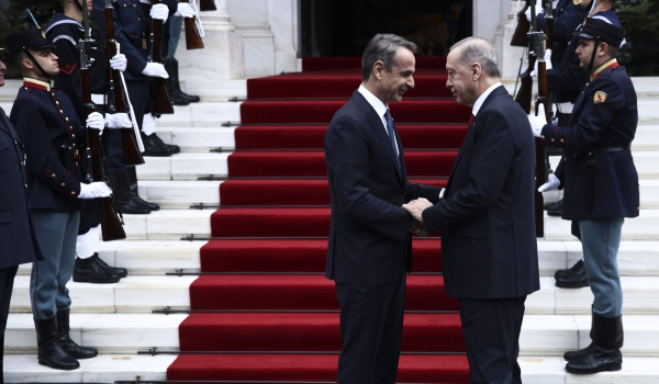 «Νέα εποχή με την Ελλάδα»: Τι γράφει ο τουρκικός Τύπος για την επίσκεψη Ερντογάν