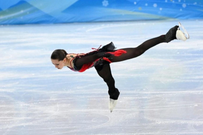 Χειμερινοί Ολυμπιακοί Αγώνες: Η 15χρονη Καμίλα Βαλίεβα έγραψε ιστορία με τετραπλό άξελ