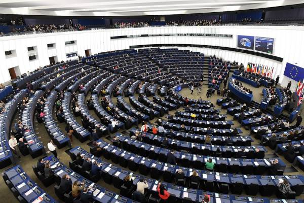 Κορονοϊός - Ευρώπη: 37 δισ. στο τραπέζι για την στήριξη της οικονομίας
