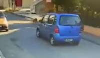 Βίντεο ντοκουμέντο που σοκάρει: Οδηγός στη Θεσσαλονίκη χτυπάει σκύλο και τον παρατάει
