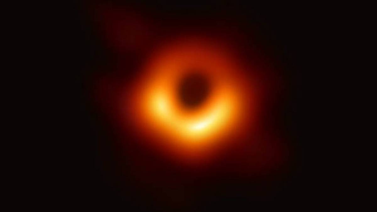 Αστρονόμοι ανακάλυψαν τη μεγαλύτερη μαύρη τρύπα που έχει βρεθεί ποτέ