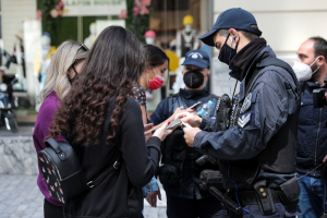 ΣΥΡΙΖΑ: Χυδαία κοροϊδία των πολιτών η συνέχιση των SMS