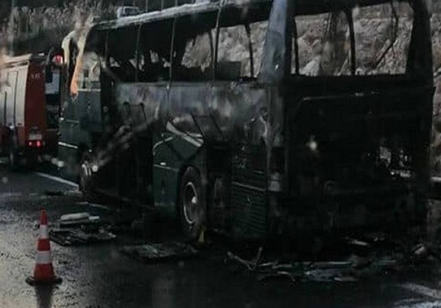 Φωτιά σε λεωφορείο ΚΤΕΛ που εκτελούσε τη διαδρομή Ιωάννινα - Αθήνα
