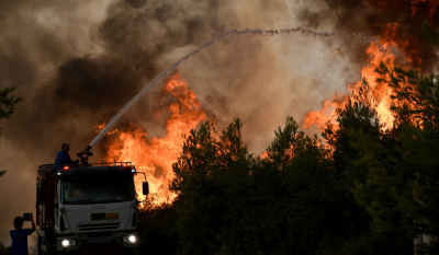 Φωτιά στην Αττική - 112: Εντολή εκκένωσης για Σταμάτα και Ροδόπολη