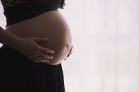 Μόσιαλος για εμβόλιο και εγκυμοσύνη: «Όχι ακόμα»