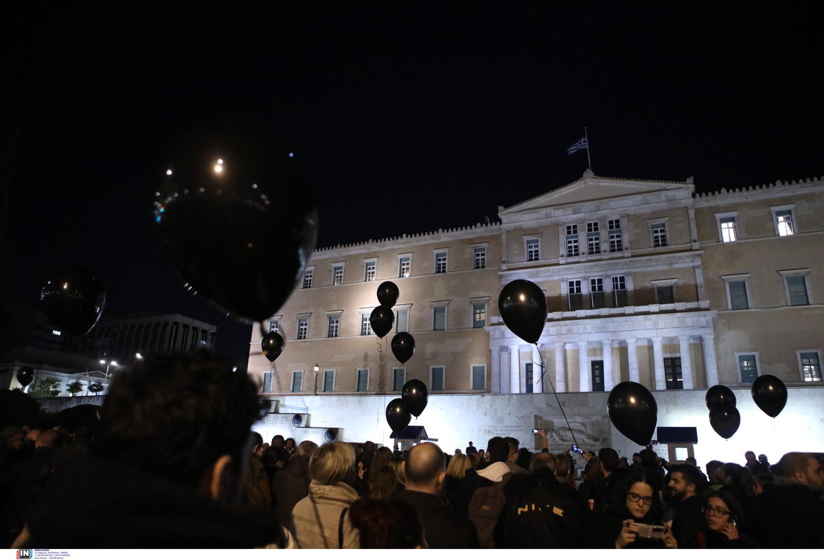 Οι νέοι στους δρόμους: Νέες συγκεντρώσεις για τα Τέμπη σε Αθήνα, Θεσσαλονίκη, Πάτρα και Λάρισα