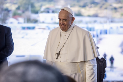 Πάπας Φραγκίσκος στους πρόσφυγες της Λέσβου: Είμαι δίπλα σας - Κάποιοι στην Ευρώπη κάνουν ότι δεν σας βλέπουν