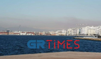 Θεσσαλονίκη: Σύννεφο καπνού σκέπασε την πόλη και έντονη δυσοσμία