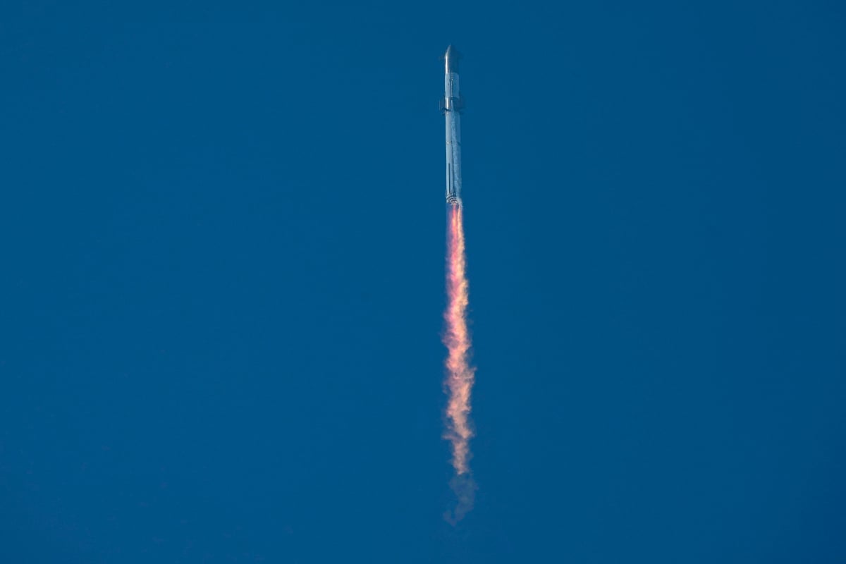 Ο Έλον Μασκ συγχαίρει την SpaceX παρά την έκρηξη του Starship - Τι υποσχέθηκε