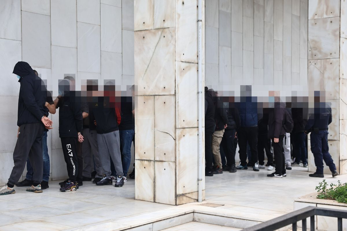 Ρέντης: Στην Ευελπίδων οι συλληφθέντες της δολοφονίας Λυγγερίδη - «Τα καταφέραμε, έχουμε νεκρό αστυνομικό»