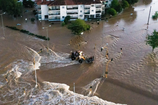 Λάρισα: Μεγάλα τα προβλήματα στις πλημμυρισμένες περιοχές του νομού