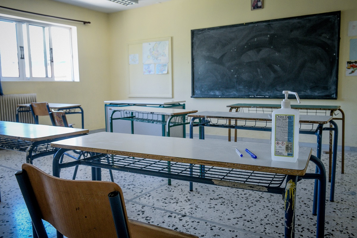 Υπ. Παιδείας για κλειστά σχολεία 30/1: Τηλεκπαίδευση για τους μαθητές λόγω κακοκαιρίας