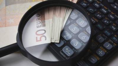 Σε έσοδα 2,5 δισ. ευρώ από ιδιωτικοποιήσεις ελπίζει η κυβέρνηση