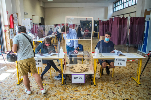 Γαλλία - Περιφερειακές εκλογές: Απογοήτευση στην ακροδεξιά - Χαμηλότερα του ανεμενομένου αποτελέσματα