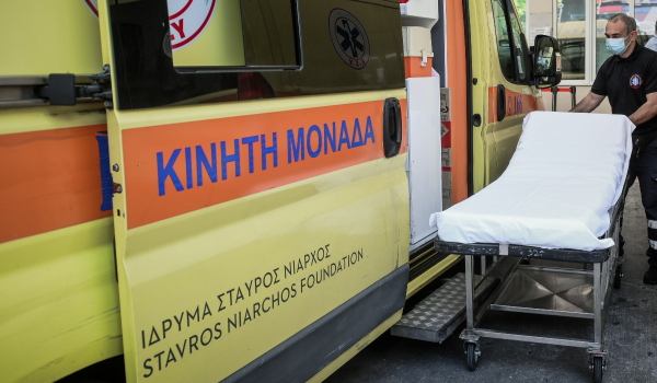 Ηράκλειο: Στο νοσοκομείο γυναίκα μετά από πτώση σε φρεάτιο ασανσέρ