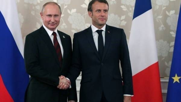 Τετ α τετ Μακρόν – Πούτιν πριν τη σύνοδο των G7