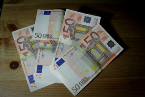 Επίδομα 534 ευρώ: Πιστώνονται 17 εκατ. ευρώ σε 15.038 δικαιούχους