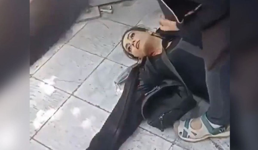 Ιράν: Ακτιβιστές δείχνουν βίντεο με γυναίκα που πυροβολήθηκε στο κεφάλι σε διαδήλωση