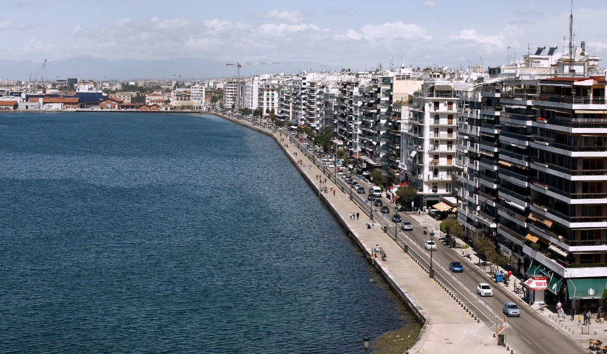 Κορονοϊός: «Καμπανάκι» στη Θεσσαλονίκη - «Καλπάζουν» οι Ο4 και Ο5 στα λύματα