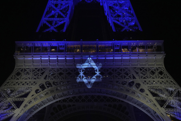 Γαλλία: Το άστρο του Δαυίδ στον πύργο του Άιφελ - Το Παρίσι στηρίζει το Ισραήλ (Φωτογραφίες)