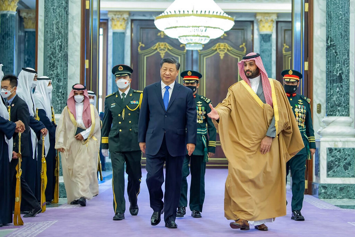 Τα παιχνίδια της Κίνας με Σαουδική Αραβία και Ρωσία - Προωθείται λύση για την Ουκρανία