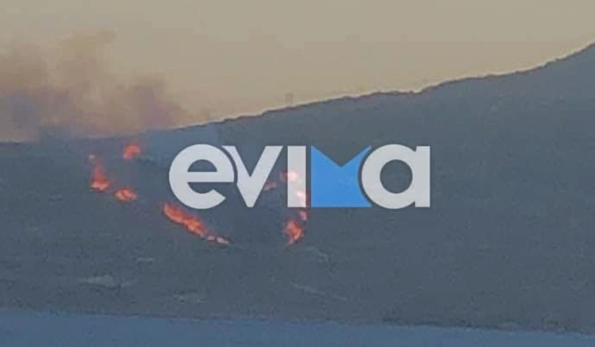 Μεγάλη φωτιά τώρα στην Εύβοια - Οι πρώτες εικόνες από την Παξιμάδα Καρύστου