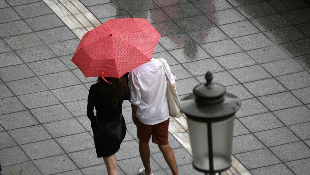Meteo: Τοπικές βροχές και καταιγίδες την Τετάρτη - Πού θα χτυπήσουν