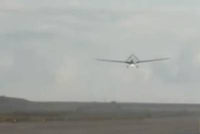 Η προσγείωση του πρώτου τουρκικού drone στα Κατεχόμενα (Βίντεο)