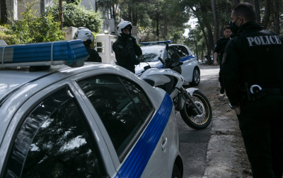 Σύλληψη σπείρας διαρρηκτών: Το «χτύπημα» σε σπίτι στη Βουλιαγμένη με λεία 500.000 ευρώ