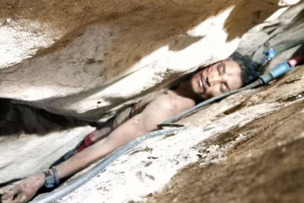 Άνδρας έμεινε σφηνωμένος επί τέσσερις ημέρες σε σχισμή βράχων κι έζησε (Εικόνες)