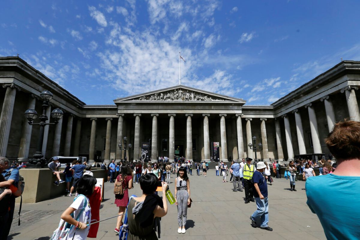 Νέες αποκαλύψεις για το Βρετανικό Μουσείο: «Έθαψαν» καταγγελία για πωλήσεις κλεμμένων στο eBay