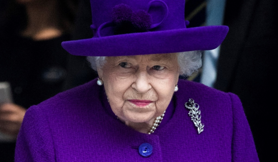 Βασίλισσα Ελισάβετ: Είδε τον Κάρολο δύο ημέρες πριν... βγει θετικός στον κορονοϊό